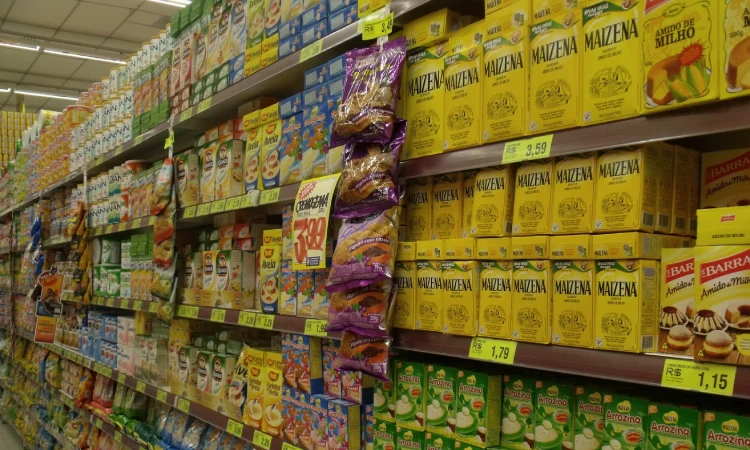 Penataan produk di supermarket, Sumber: asserj.com.br