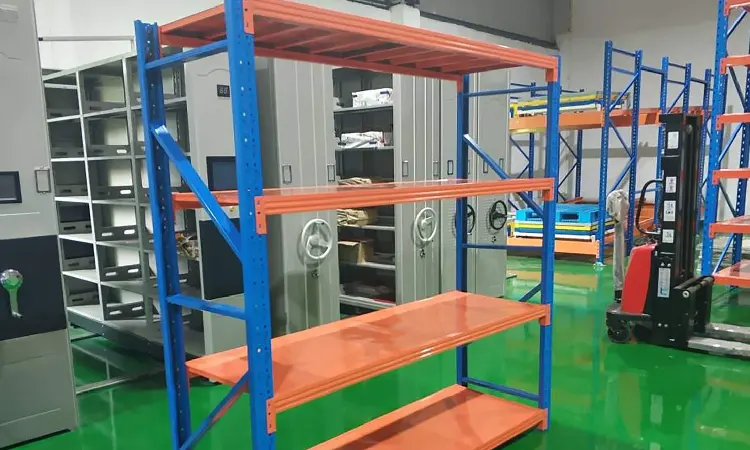 Keunggulan rak light duty, Sumber: lracking.com