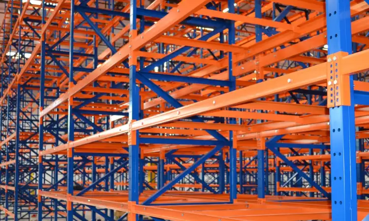 Keunggulan menggunakan rak pallet besi, Sumber: qmhinc.com