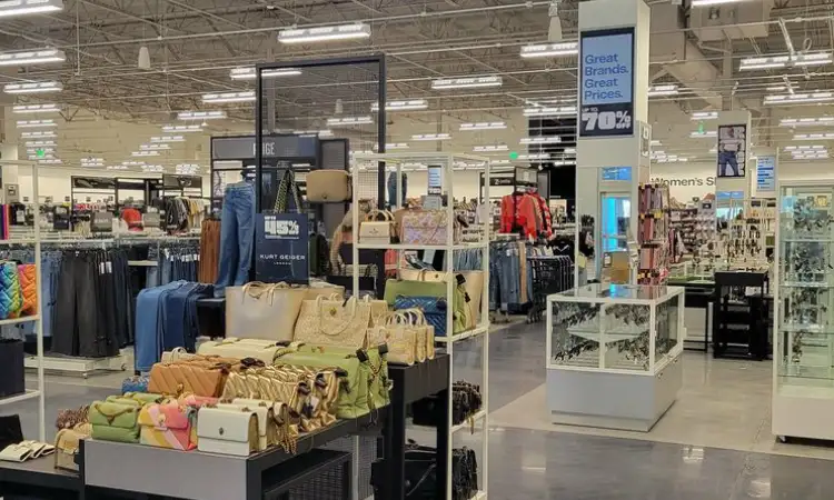 Visual brand toko, Sumber: bizj.us